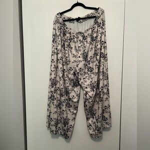 Cider Black Floral Print Pants